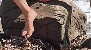 young lola spice pisses wild on public beach and shower