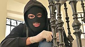 Brunette Miami beauty cums hard in steamy DP threesome robbery fix