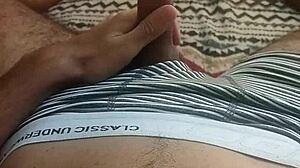 gozando enquanto te guio na punheta mais gostosa do mundo!!
