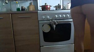 im watching cute teen assplay in kitchen