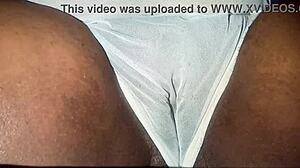 crente safada gozando na calcinha transparente gostoso