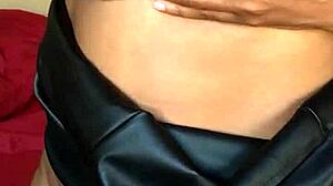 ebony milf vibes pussy then pees all over herself