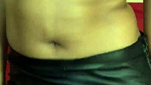 ebony milf vibes pussy then pees all over herself