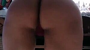 damn, that peruvian milf has tremenda curves worth savoring slowly...