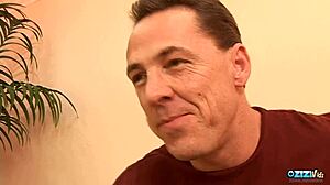 Blonde screams happy as huge cock stretches her asshole wide?