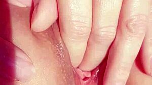 Mature Wife Spreads Shaved Pussy in Homemade Flash