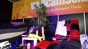 siswet19's erotic webcam liveshow at siswetlive com with hardcore anal and deepthroat 😈🔥