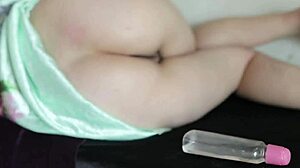 curvy indo babe soaks instantly from quick massage play