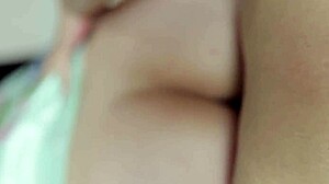 curvy indo babe soaks instantly from quick massage play