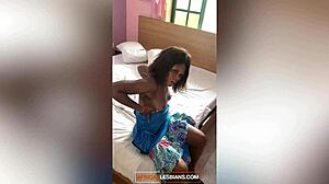 amateur ebony babes lick juicy pussies in lesbian hookup