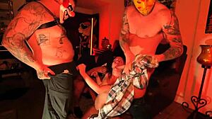 chloe kreams squirts wild as halloween intruders supadupacorey justanicecock steve rickz rail her hairy pussy