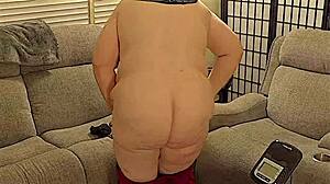 jerk off to my 50yo bbw milf's huge juicy ass workout in leggings wide open pussy up close