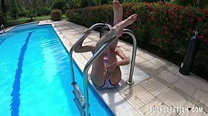 Lola Bunny's Helen Star Drenched in Outdoor Pool Tease