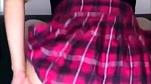 fiesta uni baños beso apasionado con amiga lleva orgasmo tight pussy