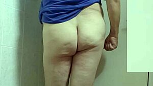 Sexy Crossdressing Amateur Zea812 Ass Tease Update