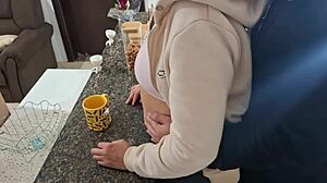 A stepdaughter gets surprised during breakfast in the kitchen 😲🍳💦