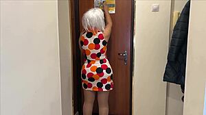 Hey watch this old milf's sexy ass spread wide by thick cock anal