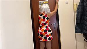 Hey watch this old milf's sexy ass spread wide by thick cock anal