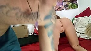 em vez de treinar meteu na aluna sex toy