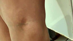 SKINNY HOUSEWIFE GOZANDO GOSTOSINHO CLEANING SHAVED PUSSY SOLO