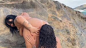 amigas reunite beach fuck public licking asses?