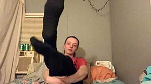 dirty white girl feet worship now
