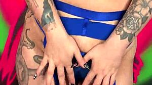 Curvy Tattooed Teen Shows Big Tits