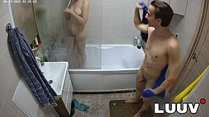 luuv esteban n foxy showerin her nice naturals wow