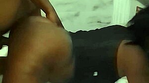 safada ebony homemade big ass tits gozando on bbc deepthroat