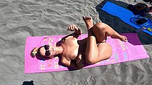 damn this heatwave... sexy babe strips nude on beach shaking ass