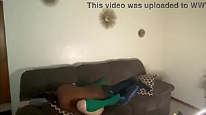 oh god this squirter's back-to-back orgasms are insane!! 😩💦