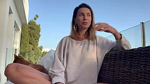 Women like roxyfox spill if cock size really matters during sex!