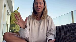 Women like roxyfox spill if cock size really matters during sex!
