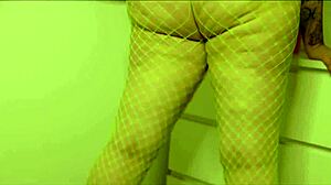 imagine my big juicy ass shaking in fishnets