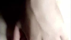 korean cam girl fingers juicy pussy to help fan cum hard