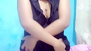 indonesian hijab girl dildo fucks to wet orgasm