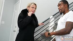 Blonde Hottie Dee Williams Sucks Rome Majors Monster Cock Gets Pounded Hard