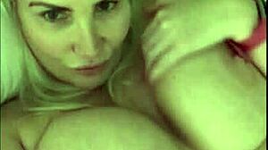 Horny british milf pops bubble ass shakes huge tits