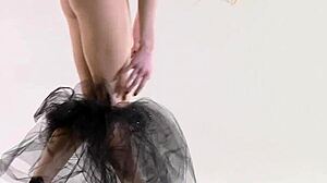 whoa 😍 sexy gymnast flexes nude in gym yoga! 🔥