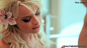 soft tunes vibe with her sensual oral erotic blowjob session