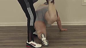 Fat ass milf in leggings fingered fucked creampied by black guy outdoors