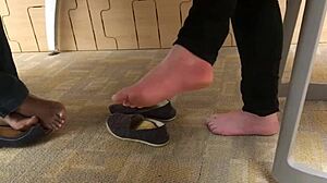 ever caught those candid feet flexing just right?