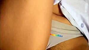 COLEGIALA CULONA DE 18 AÑOS GRABA PRIMER VIDEO CASERO CON PROFESOR