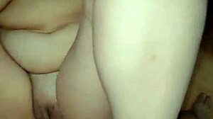mi hermanastra begs me to fuck her hard in the living room before mom gets home 😈🍑💦