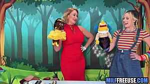 Wanna See Blonde Milf And Teen Ffm Deepthroat On Street Set?