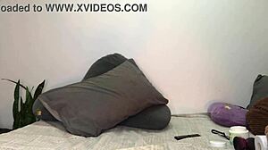 yo check me stuffing this dildo up my tight asshole