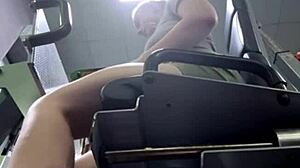 can this young gym teen squirt extreme outdoors or what!