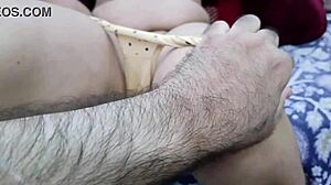 desi pakistani housewife's tight pussy closeup pounded by boyfriend