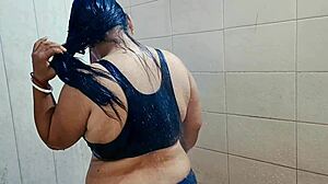 Freshly married Desi bhabhi strips naked for wild steamy bath!