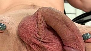 amelie dubon teases with hot masturbation cumshot play